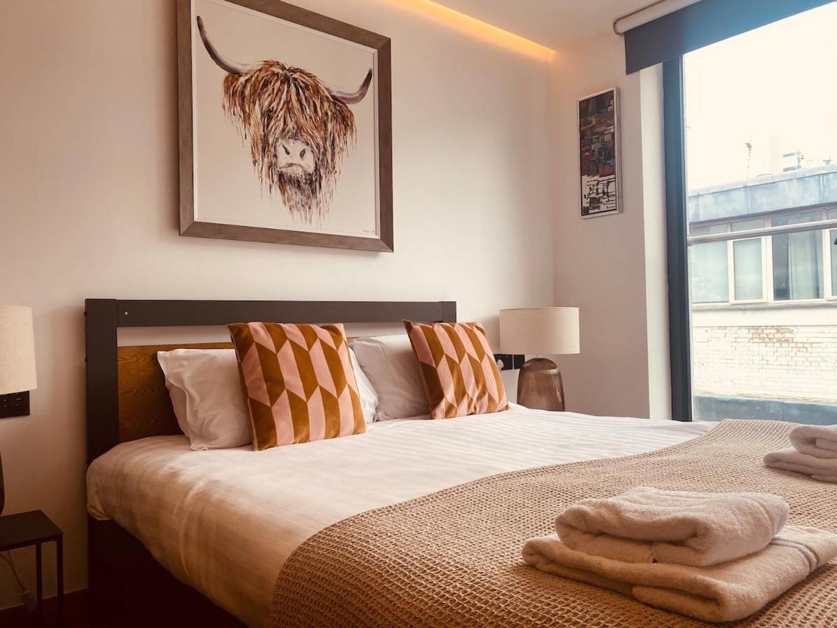 Trendy Shoreditch 3 Bed 2 Bath Penthouse With Terrace & Park View Appartamento