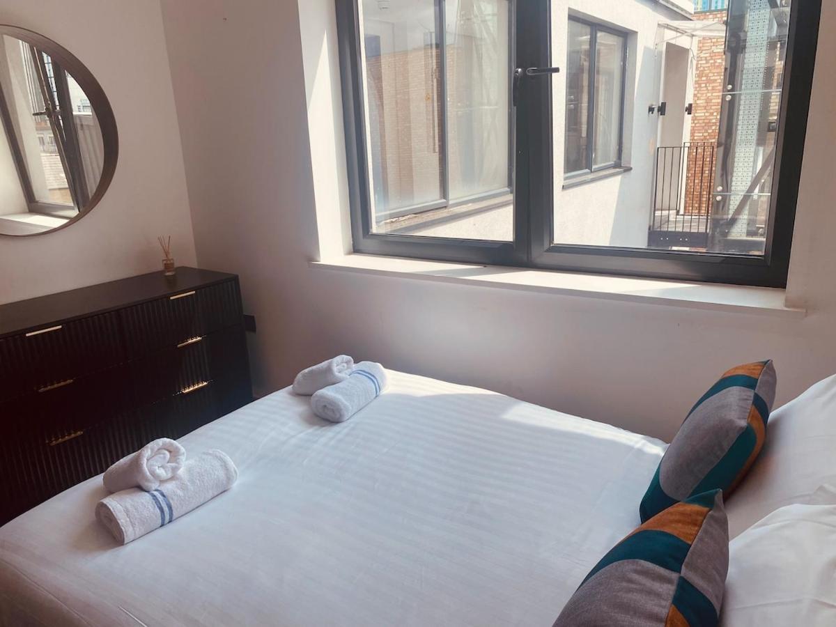 Trendy Shoreditch 3 Bed 2 Bath Penthouse With Terrace & Park View Appartamento