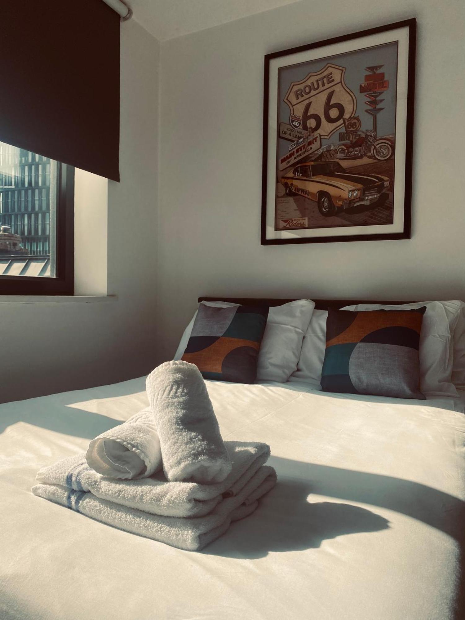 Apartment Trendy Shoreditch 3 Bed 2 Bath Penthouse With Terrace & Park View London